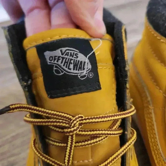 Vans yellow All Weather MTE shoe - unisex Mens 9 Womens 11 - Picture 10 of 10